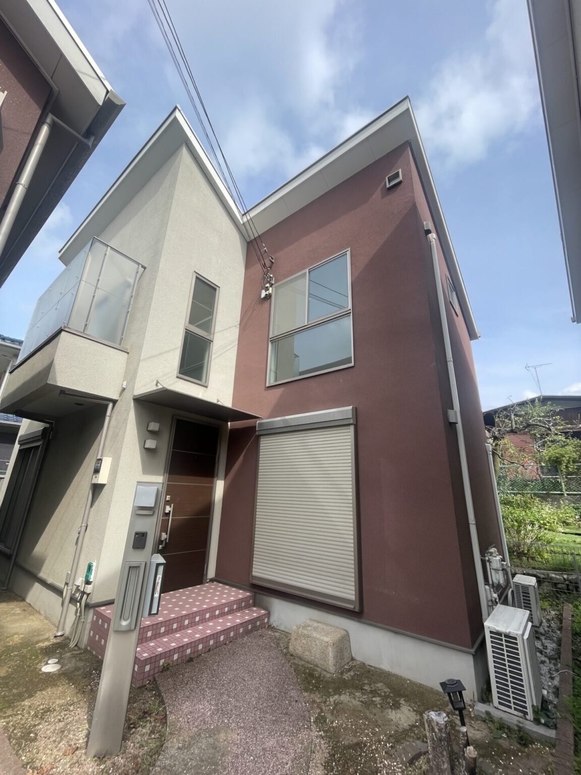 おしゃれな外観の家